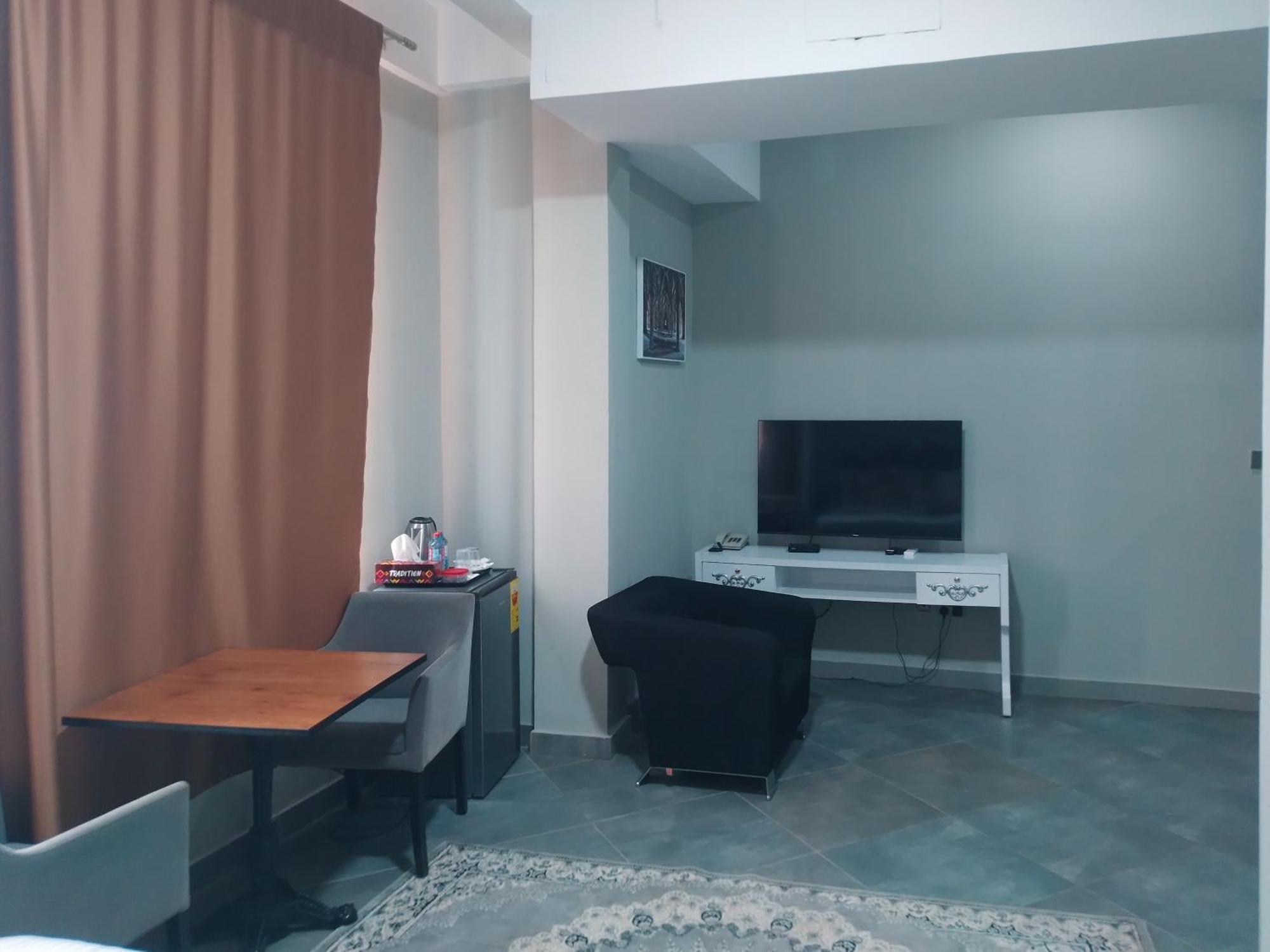 Euro Homes Hotel アクラ エクステリア 写真